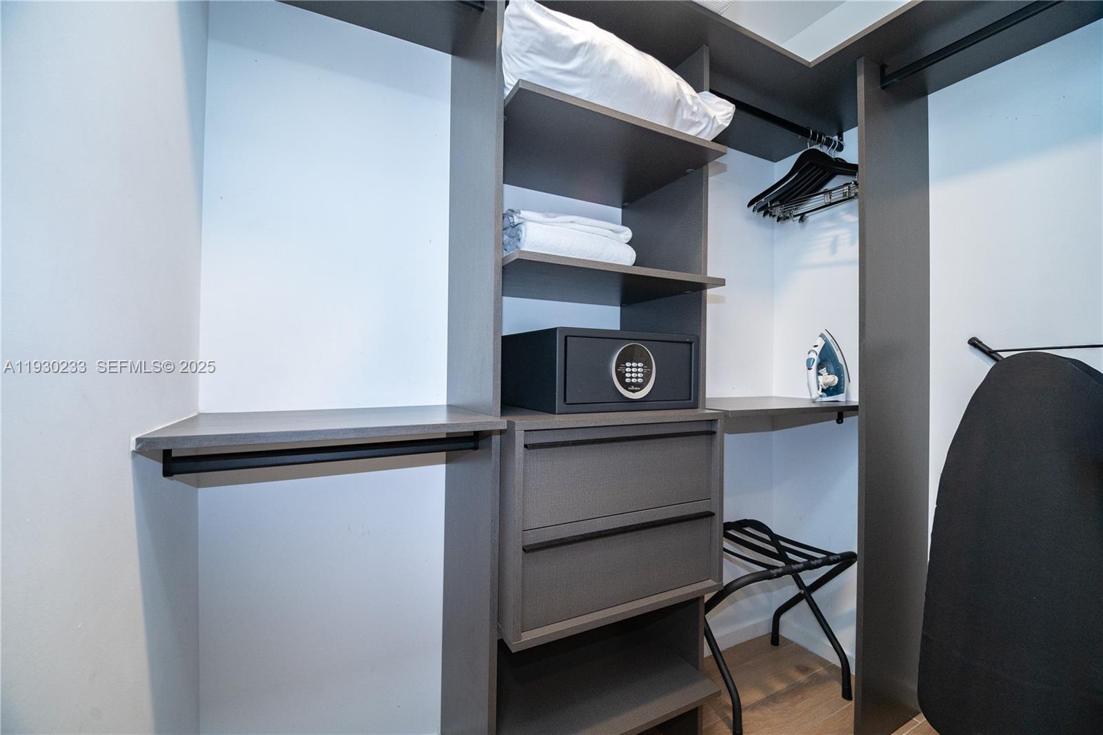 398 NE 5th St #2602 Miami, FL 33132