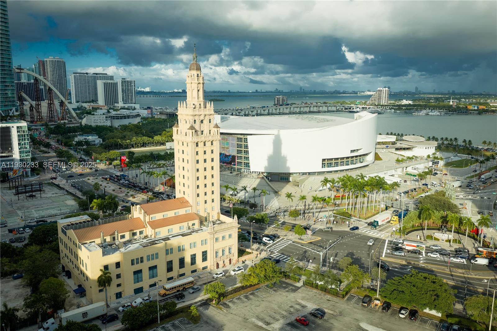 398 NE 5th St #2602 Miami, FL 33132