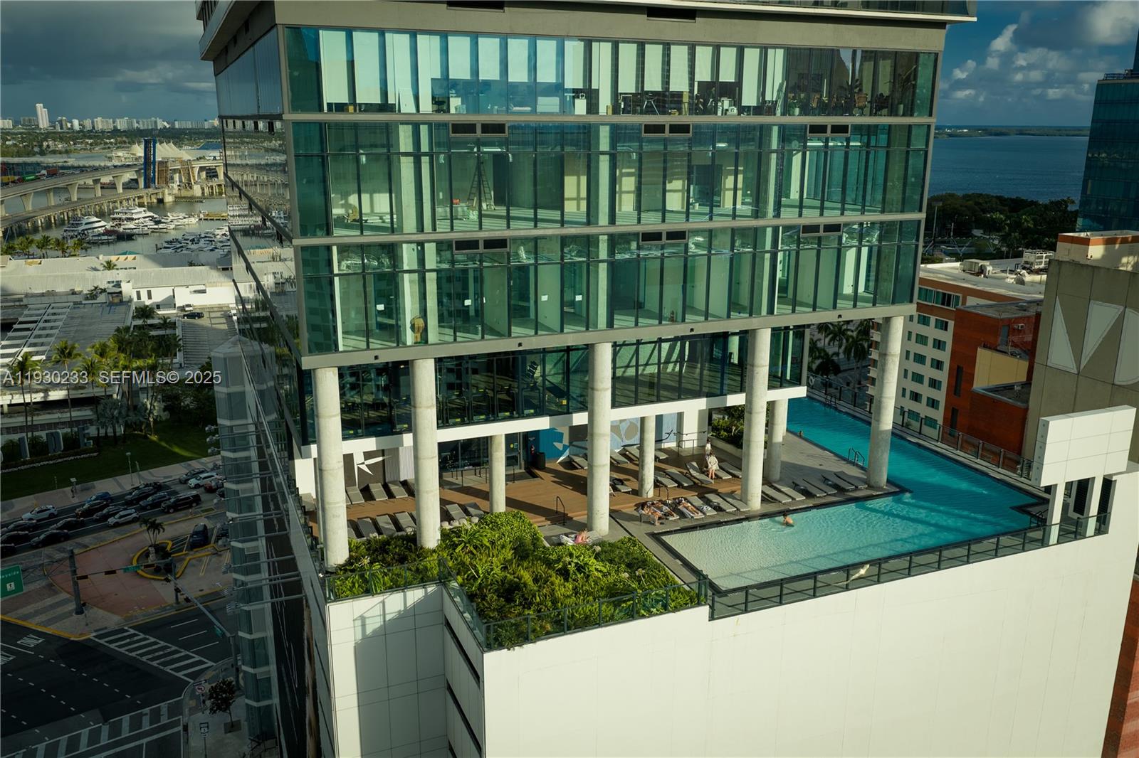 398 NE 5th St #2602 Miami, FL 33132