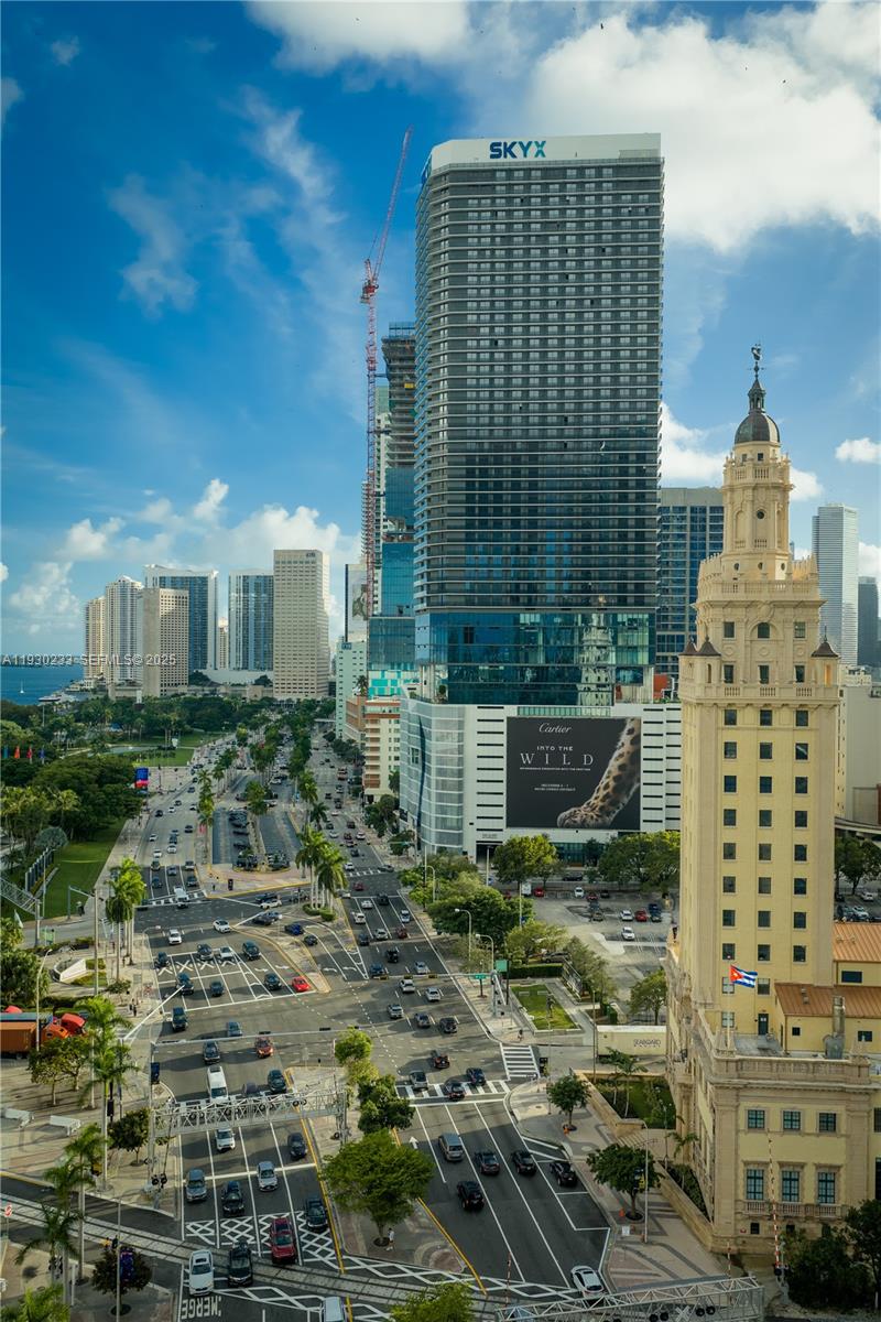 398 NE 5th St #2602 Miami, FL 33132
