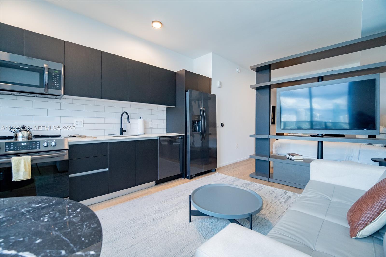 398 NE 5th St #2602 Miami, FL 33132