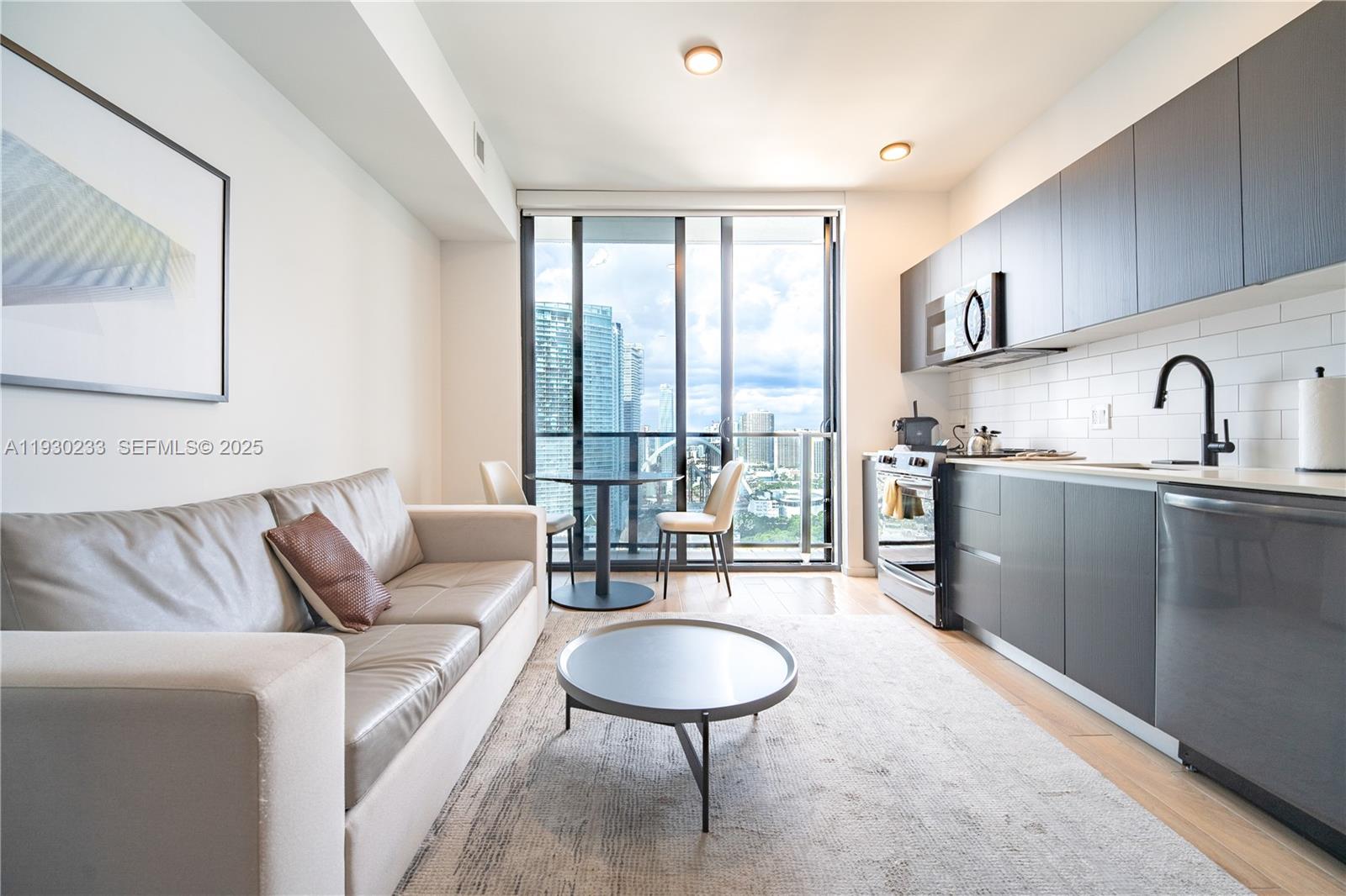 398 NE 5th St #2602 Miami, FL 33132