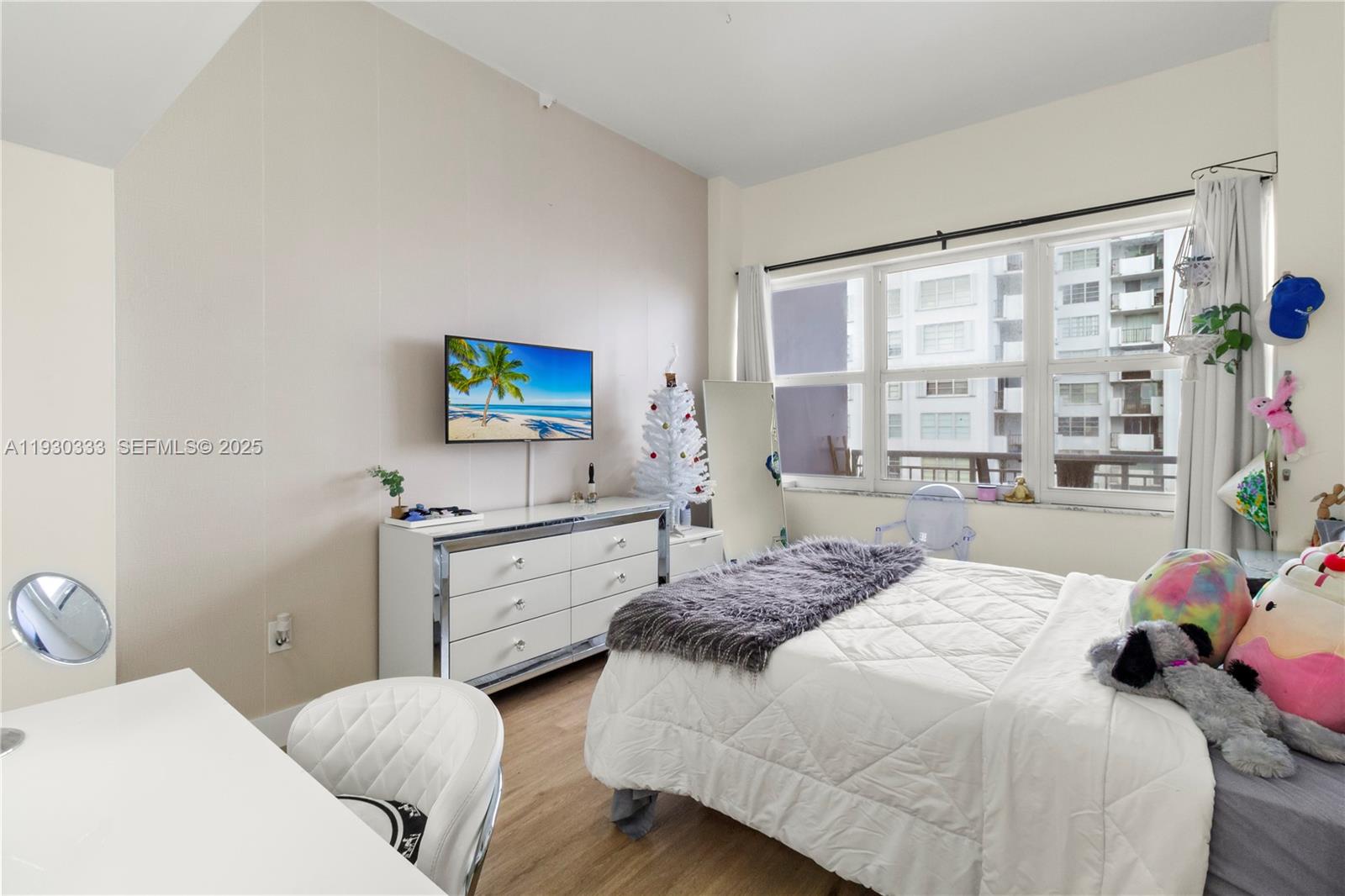 18061 Biscayne Blvd #PH01 Aventura, FL 33160