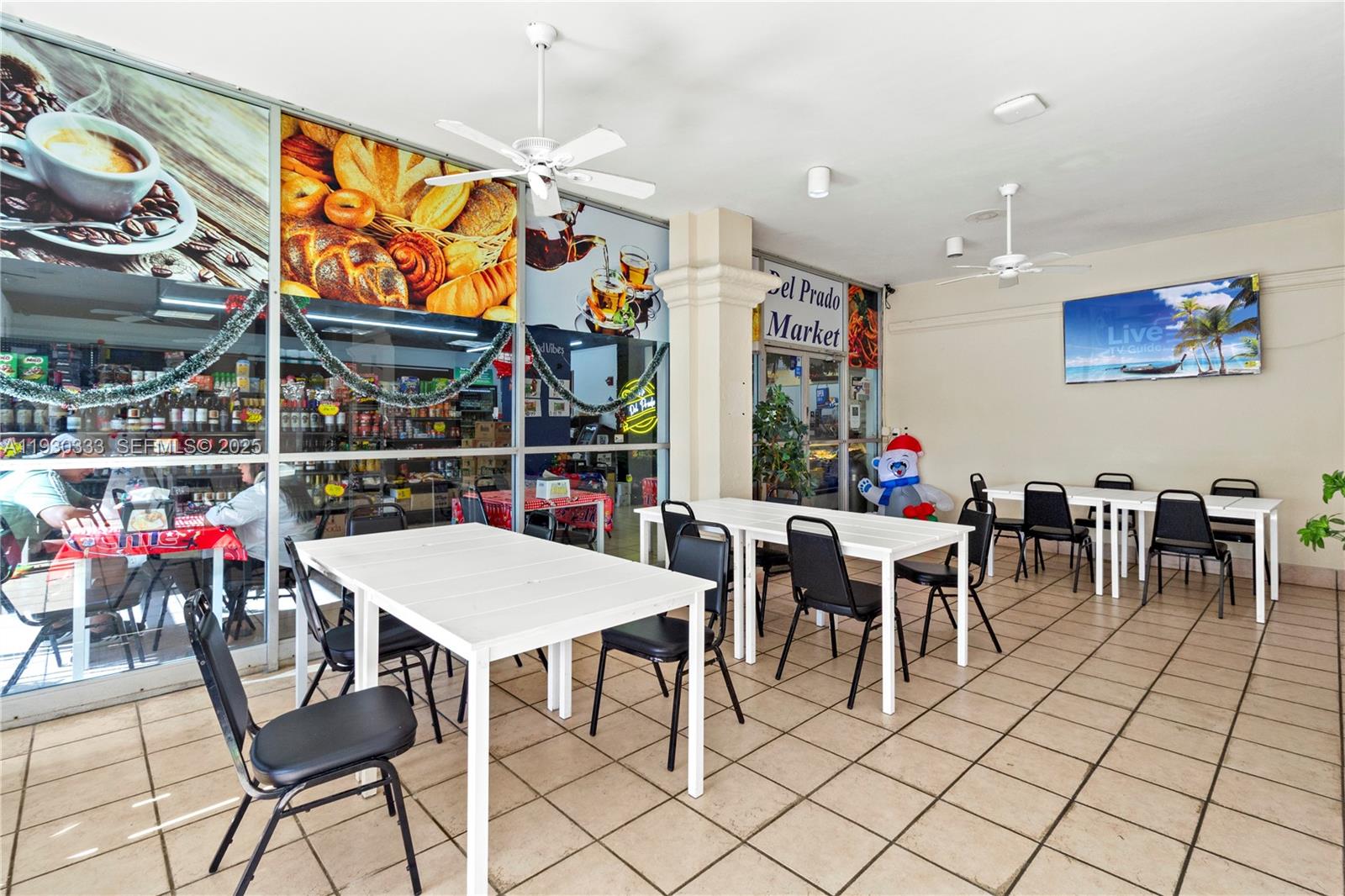 18061 Biscayne Blvd #PH01 Aventura, FL 33160