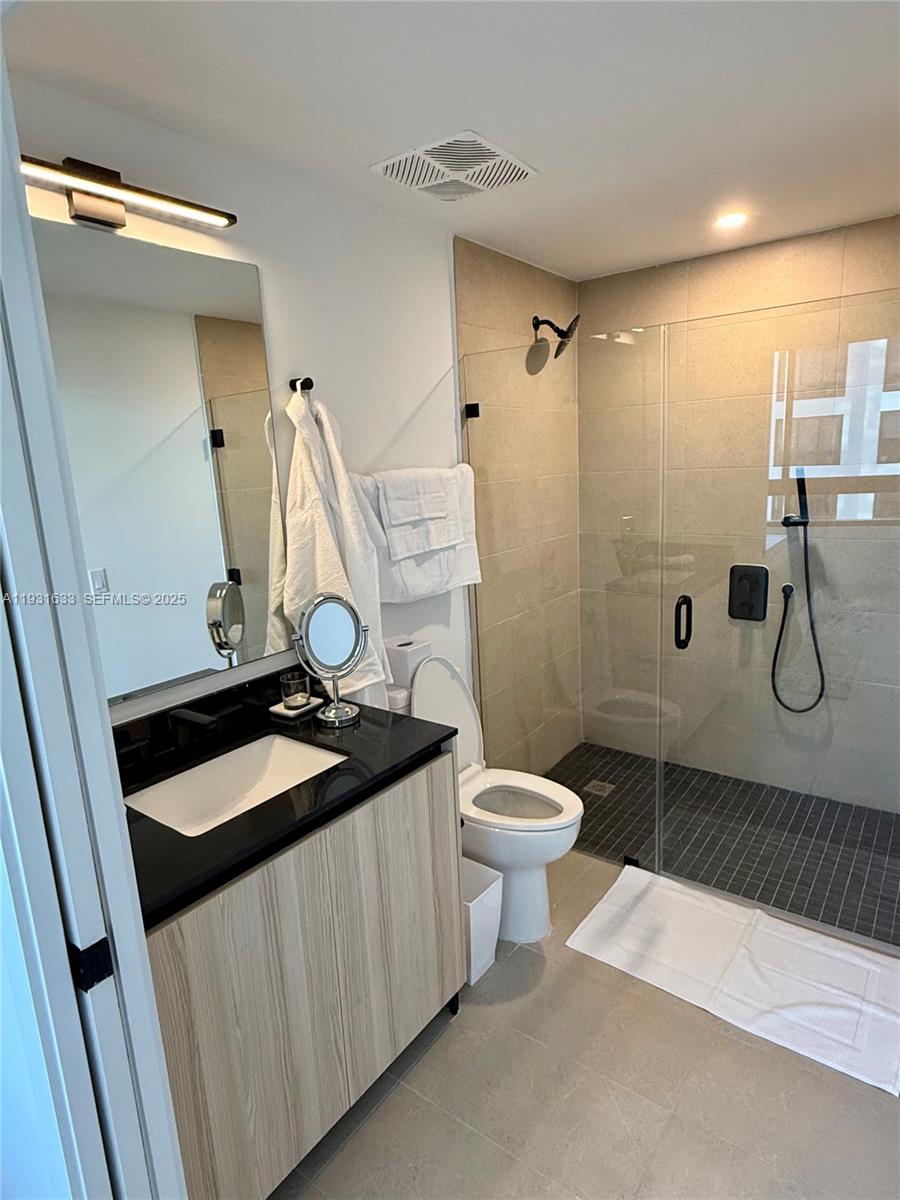 225 N Miami Ave #1604 Miami, FL 33128