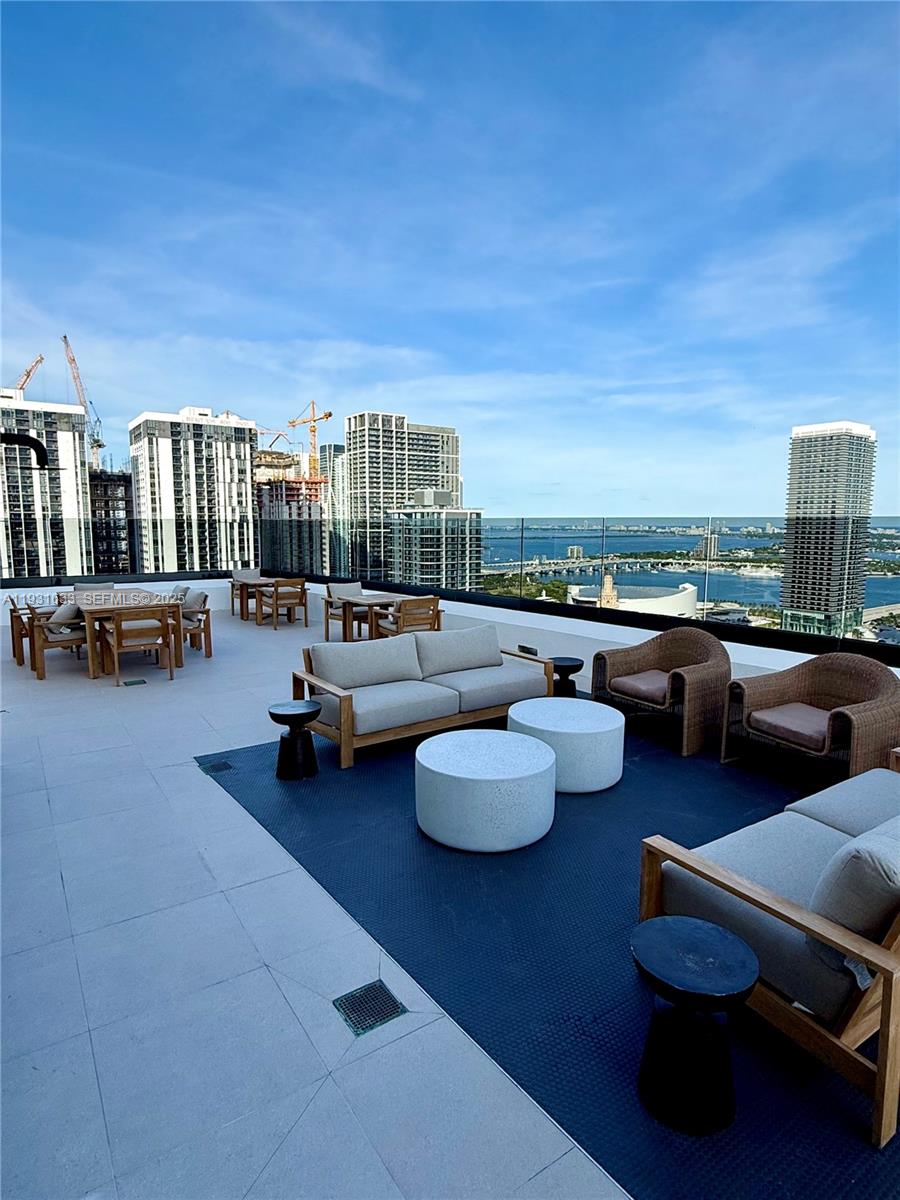 225 N Miami Ave #1604 Miami, FL 33128