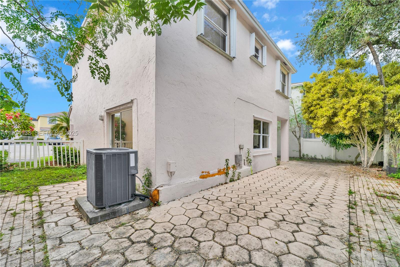 11910 NW 12th St Pembroke Pines, FL 33026