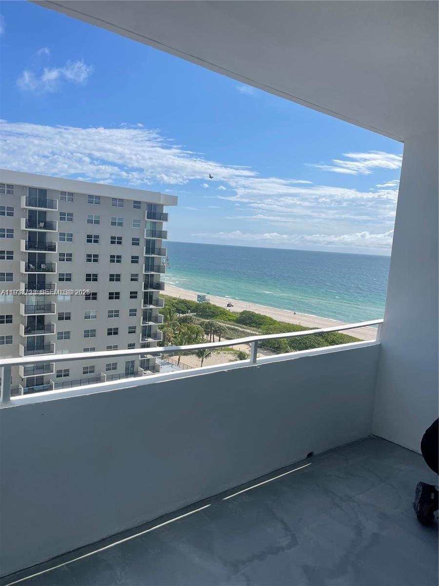 9225 Collins Ave #307 Surfside, FL 33154