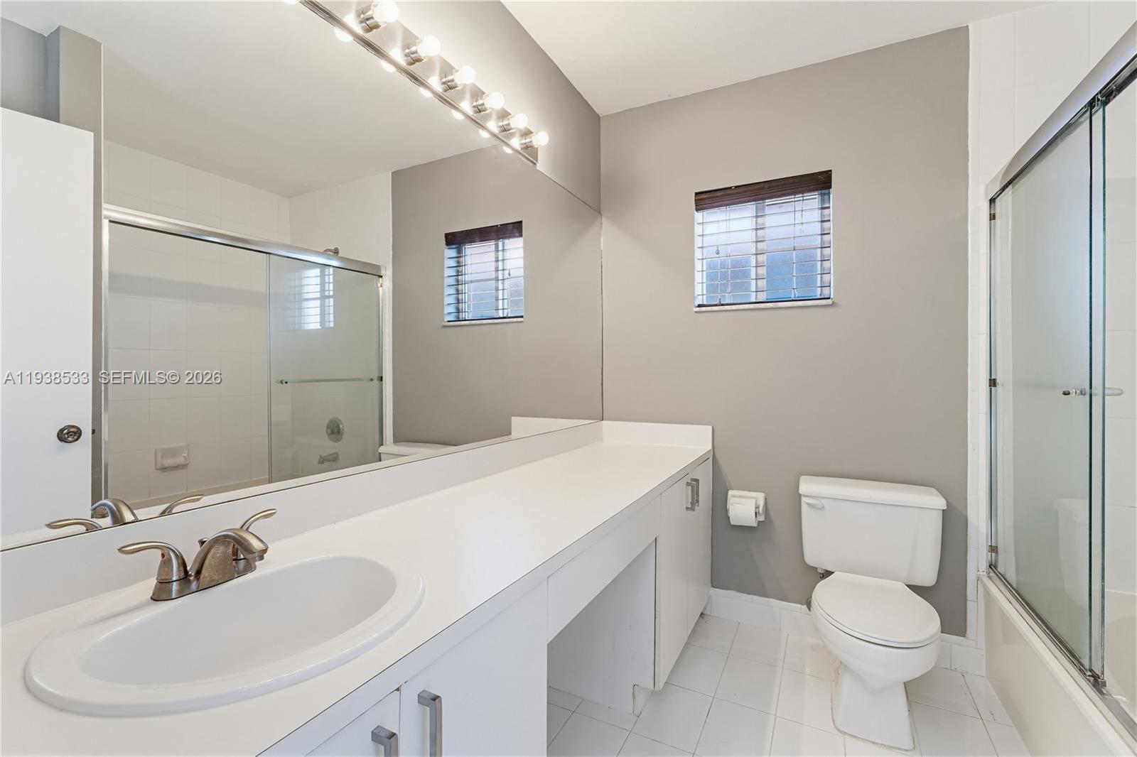 15474 SW 32nd Ter Miami, FL 33185