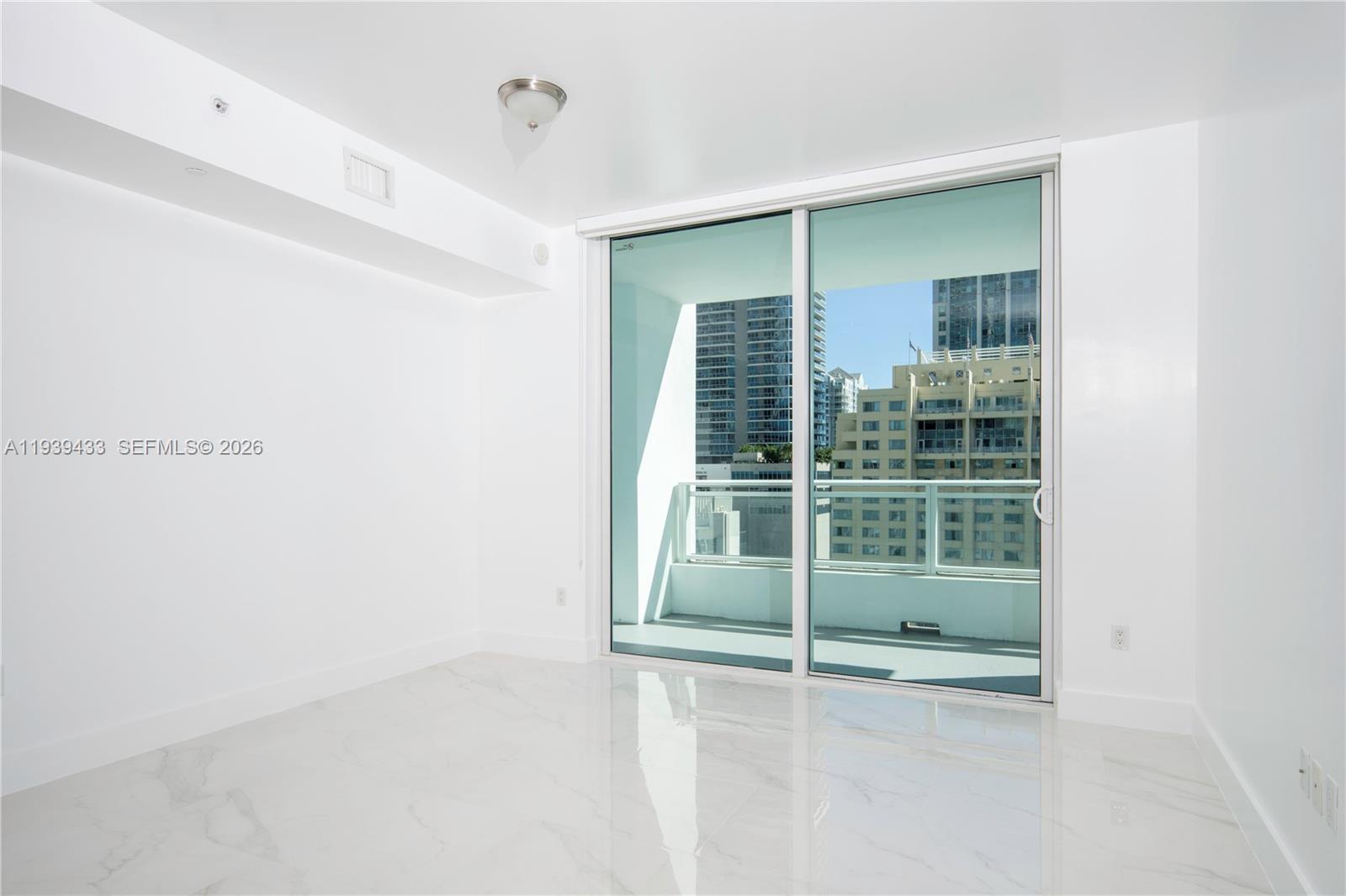 image The Bond on Brickell15