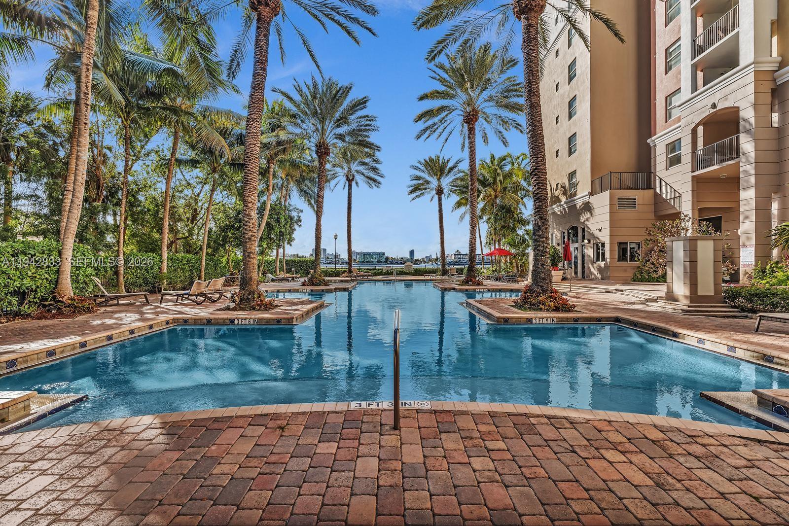 17150 N Bay Rd #2821