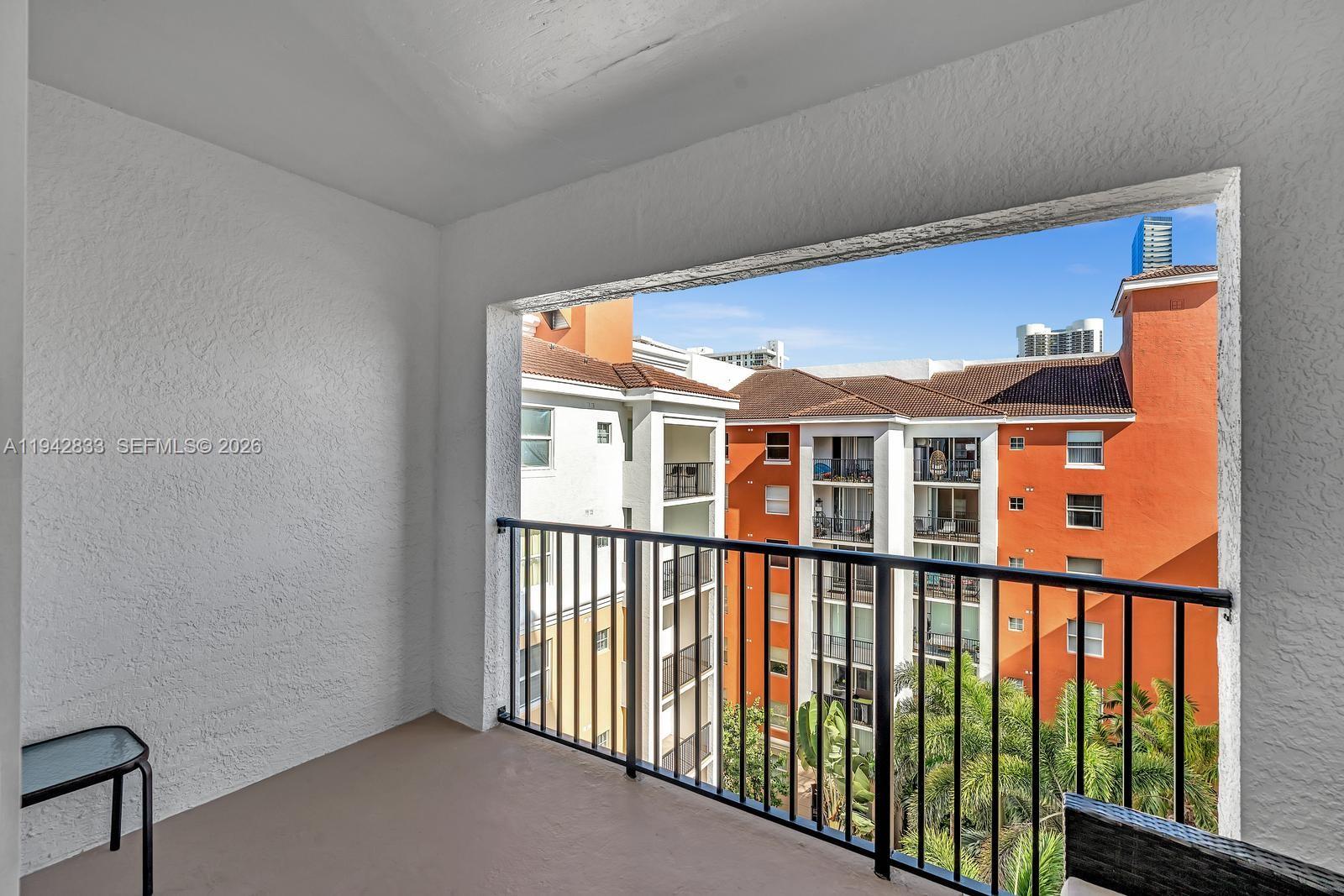 image Porto Bellagio Condo17