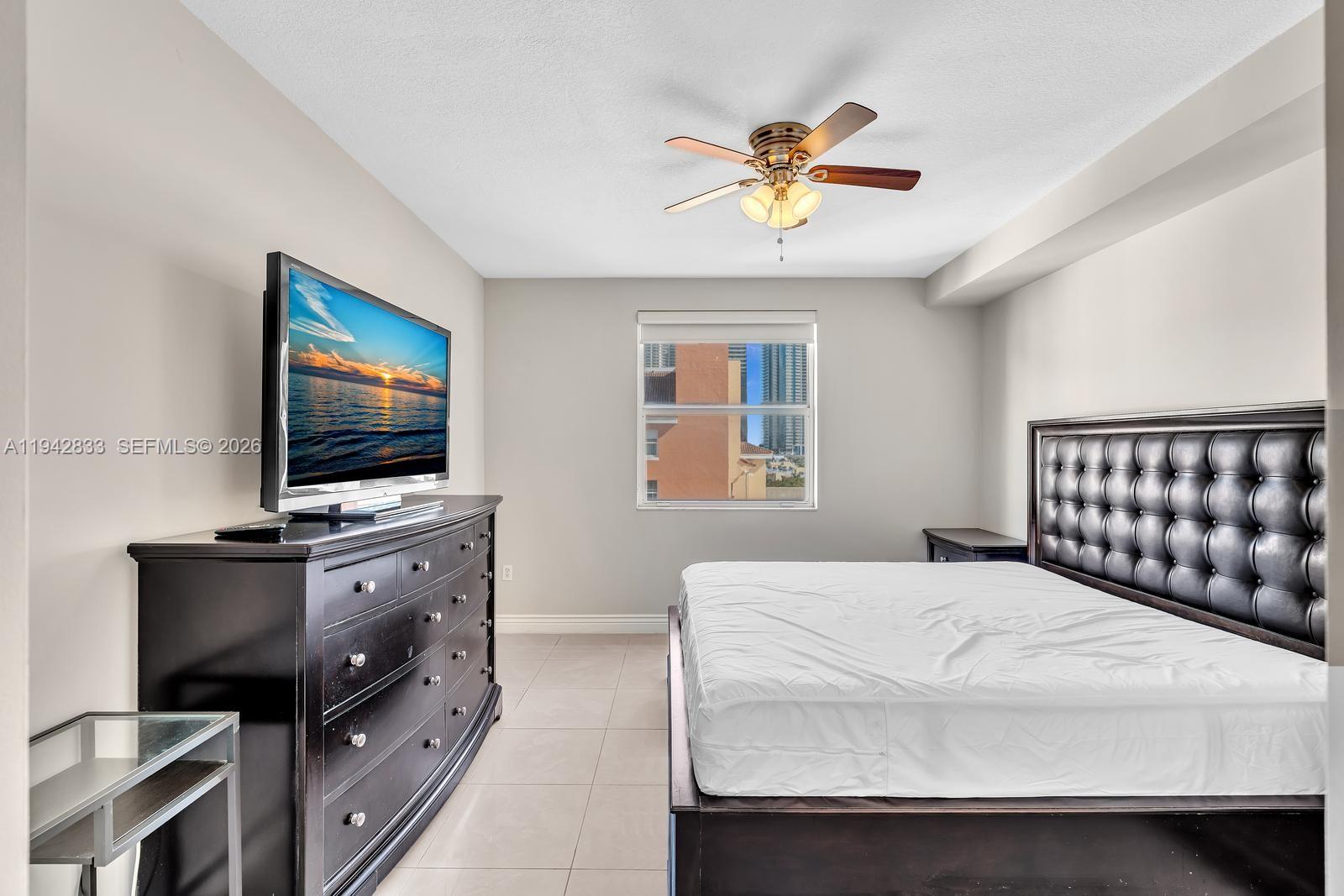 image Porto Bellagio Condo22