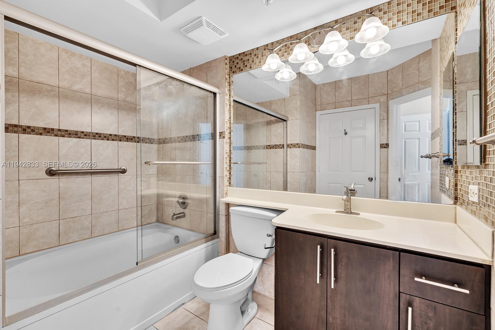 image Porto Bellagio Condo26