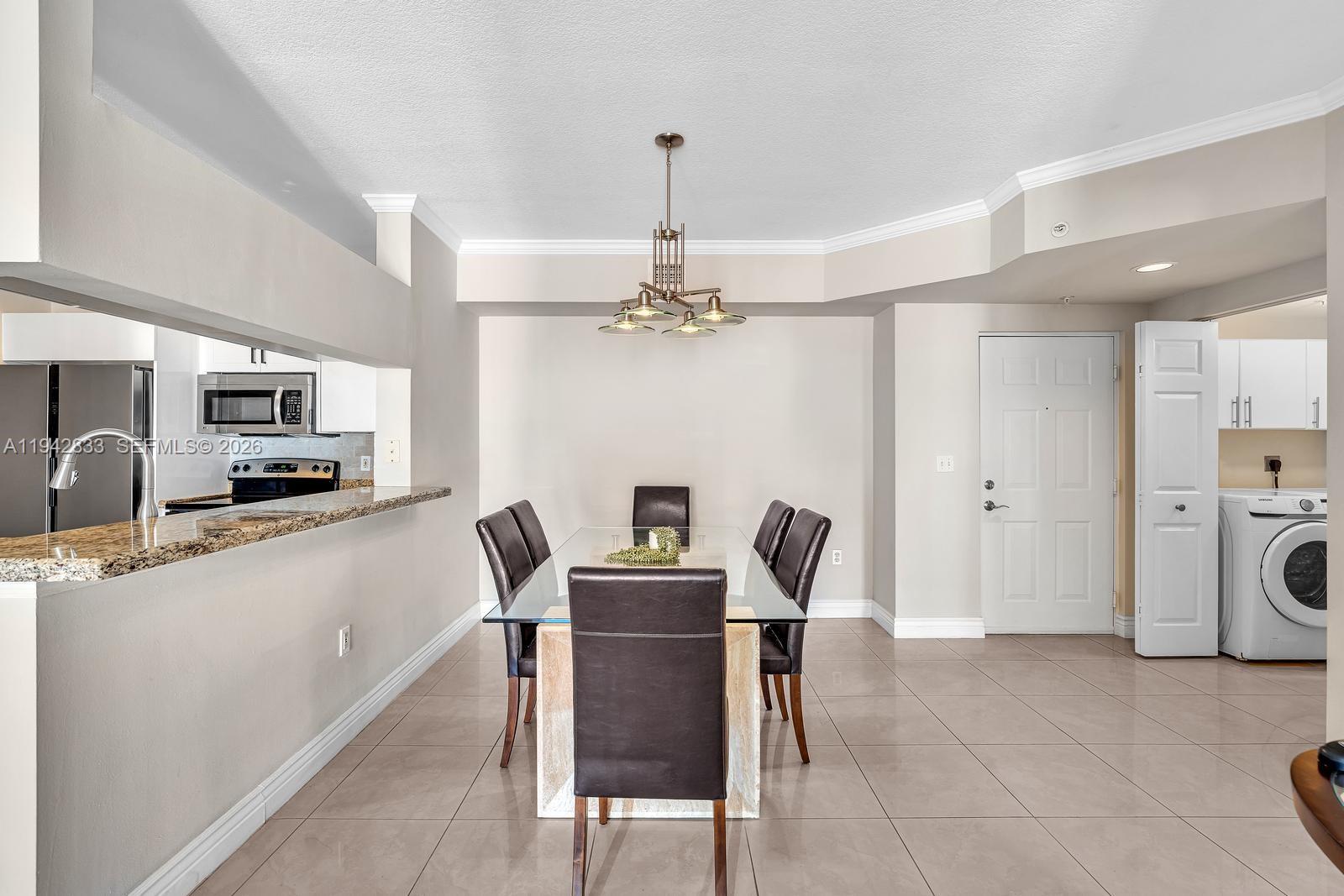 image Porto Bellagio Condo6