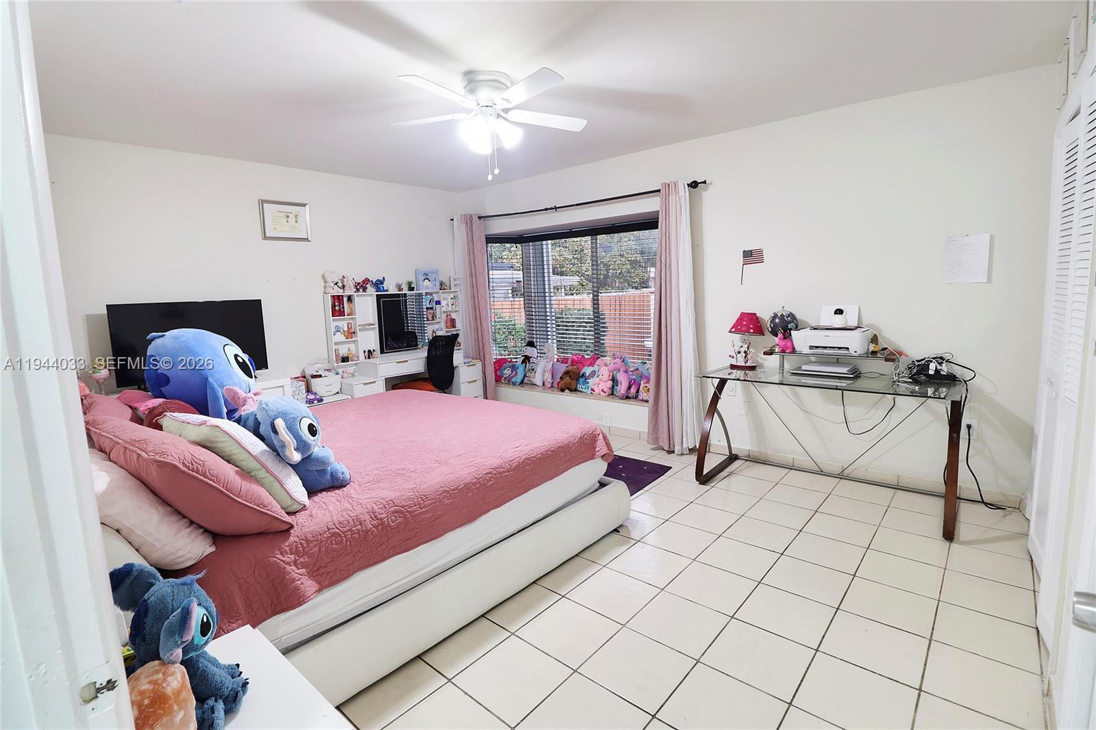 591 SE 5th St Hialeah, FL 33010