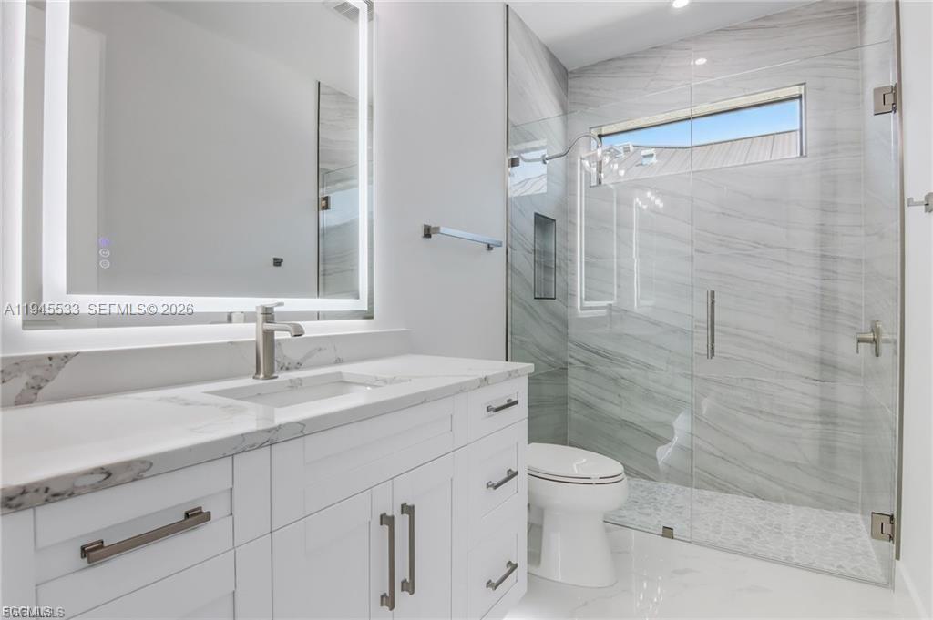 2406 SW 54th Ln Cape Coral, FL 33914