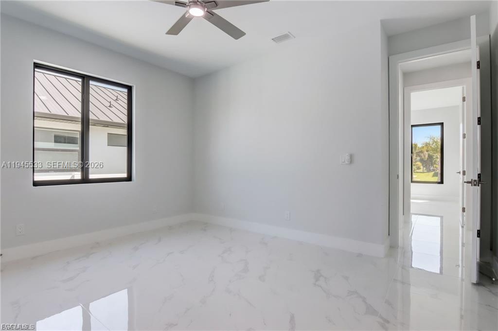 2406 SW 54th Ln Cape Coral, FL 33914