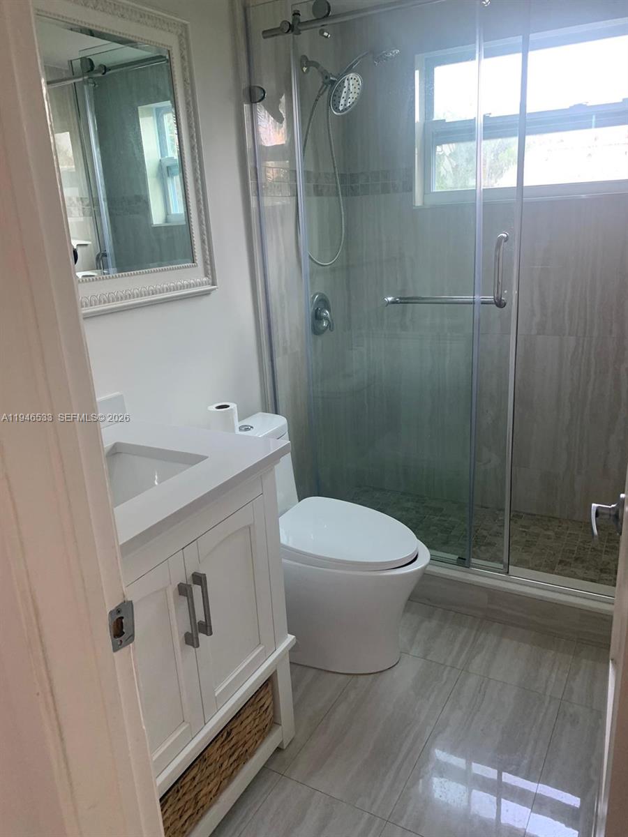 4011 N Meridian Ave #29 Miami Beach, FL 33140