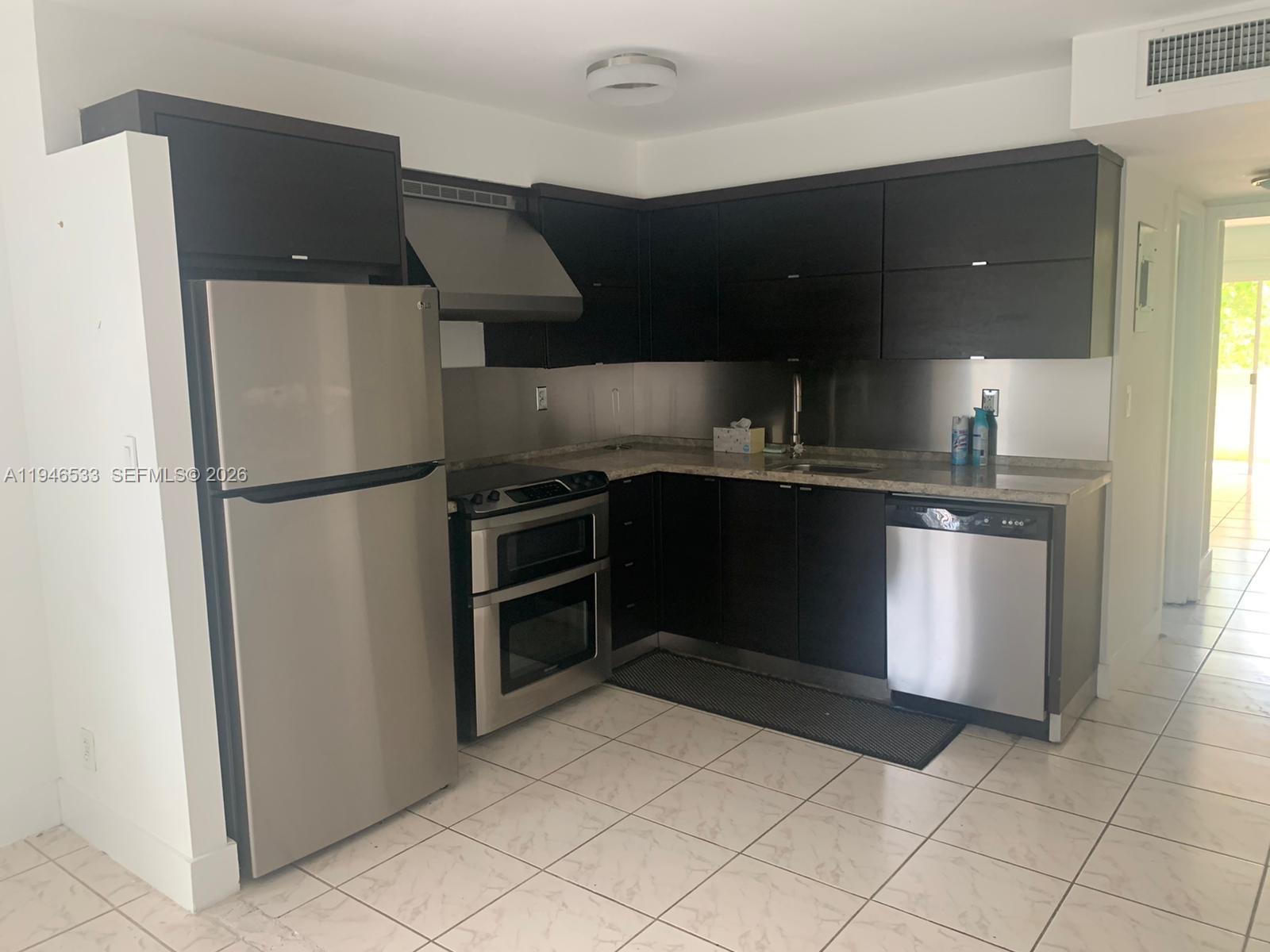 4011 N Meridian Ave #29 Miami Beach, FL 33140