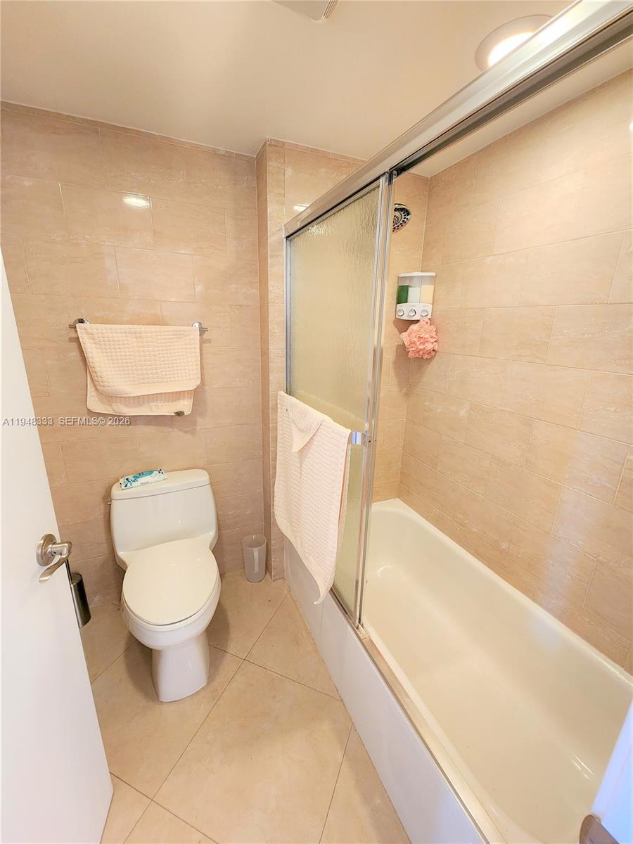 image Winston Towers 70022