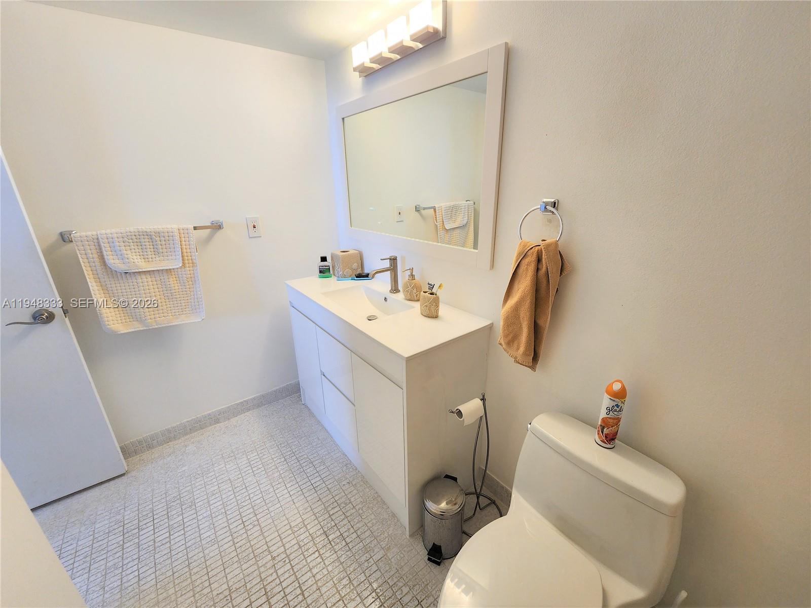 image Winston Towers 70027