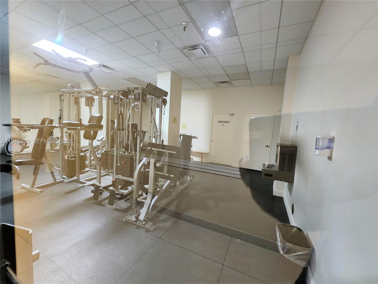 image Winston Towers 70030