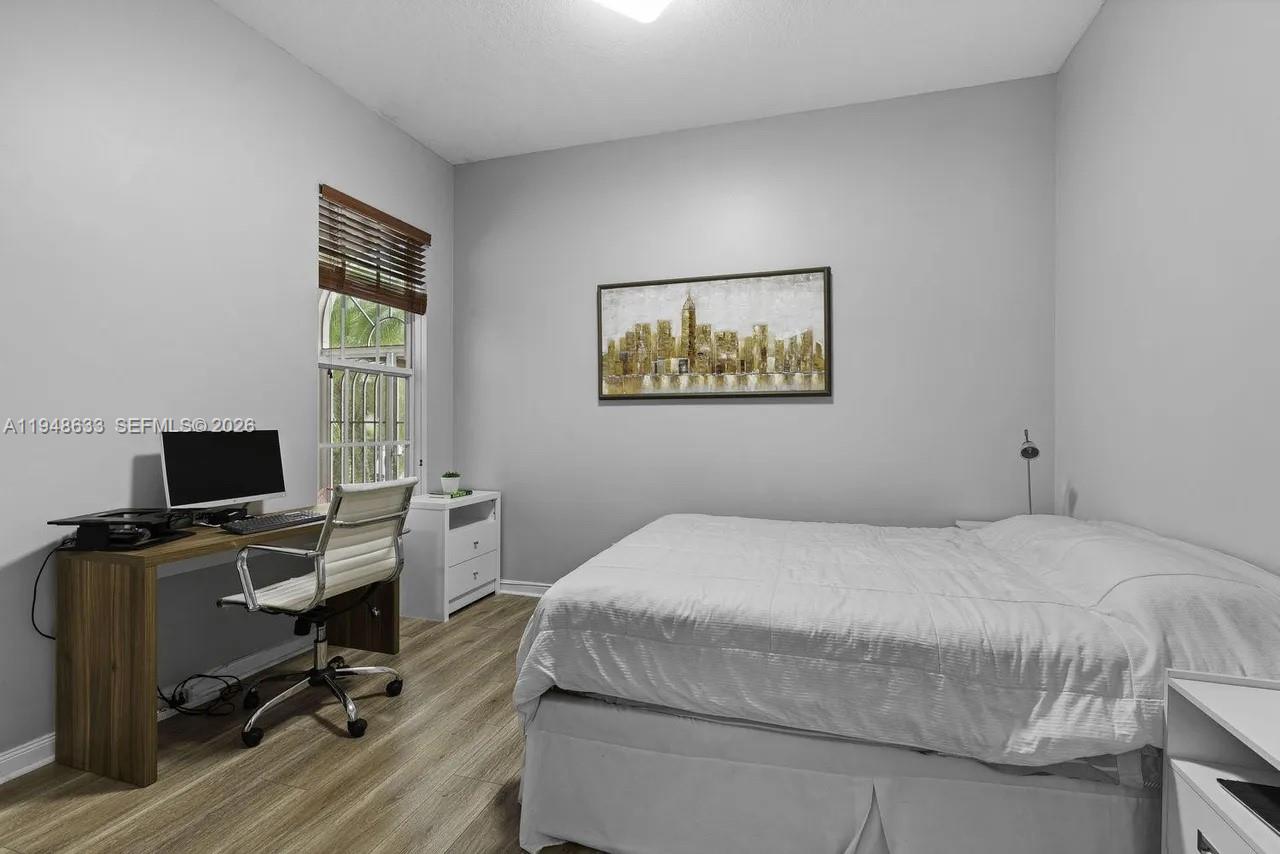 2862 Irma Lk Dr West Palm Beach, FL 33411