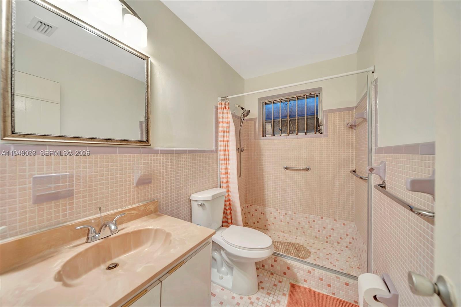 244 NW 43rd St Miami, FL 33127