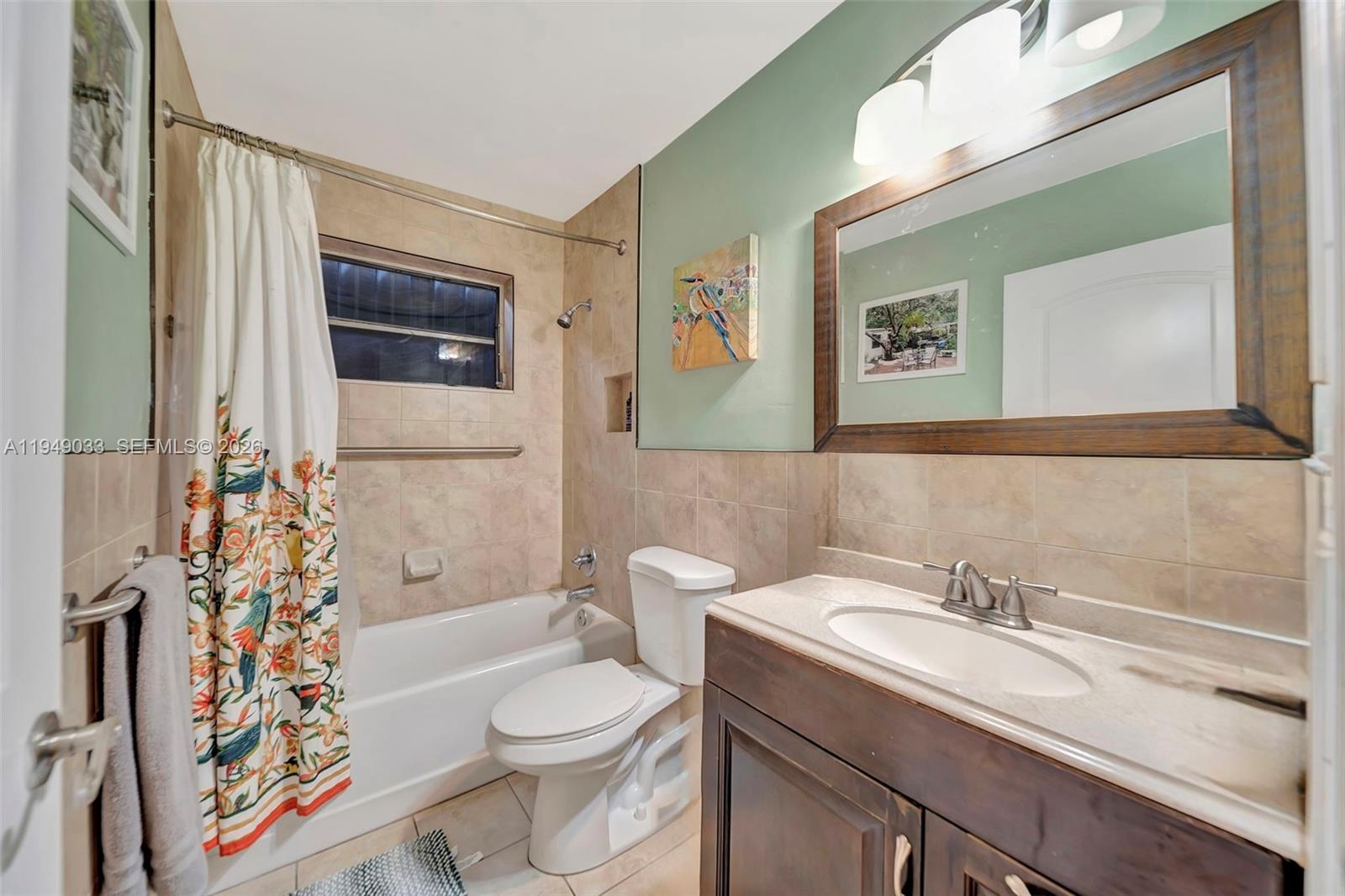 244 NW 43rd St Miami, FL 33127