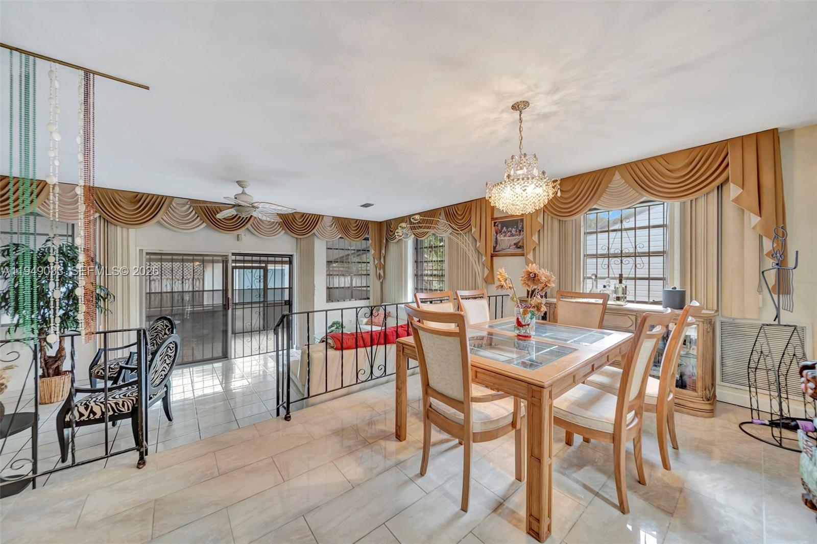 244 NW 43rd St Miami, FL 33127