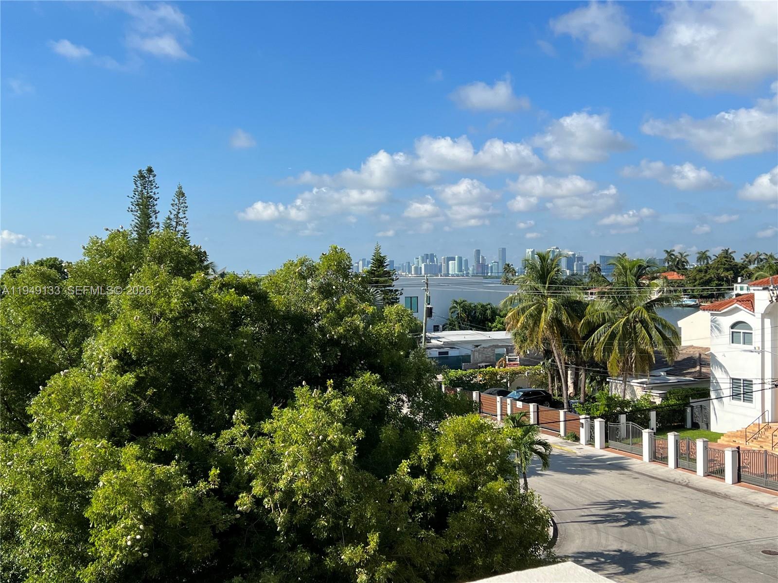 1455 N Treasure Dr #4P North Bay Village, FL 33141