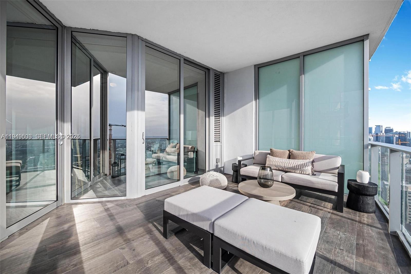 image Paramount Miami Worldcenter36