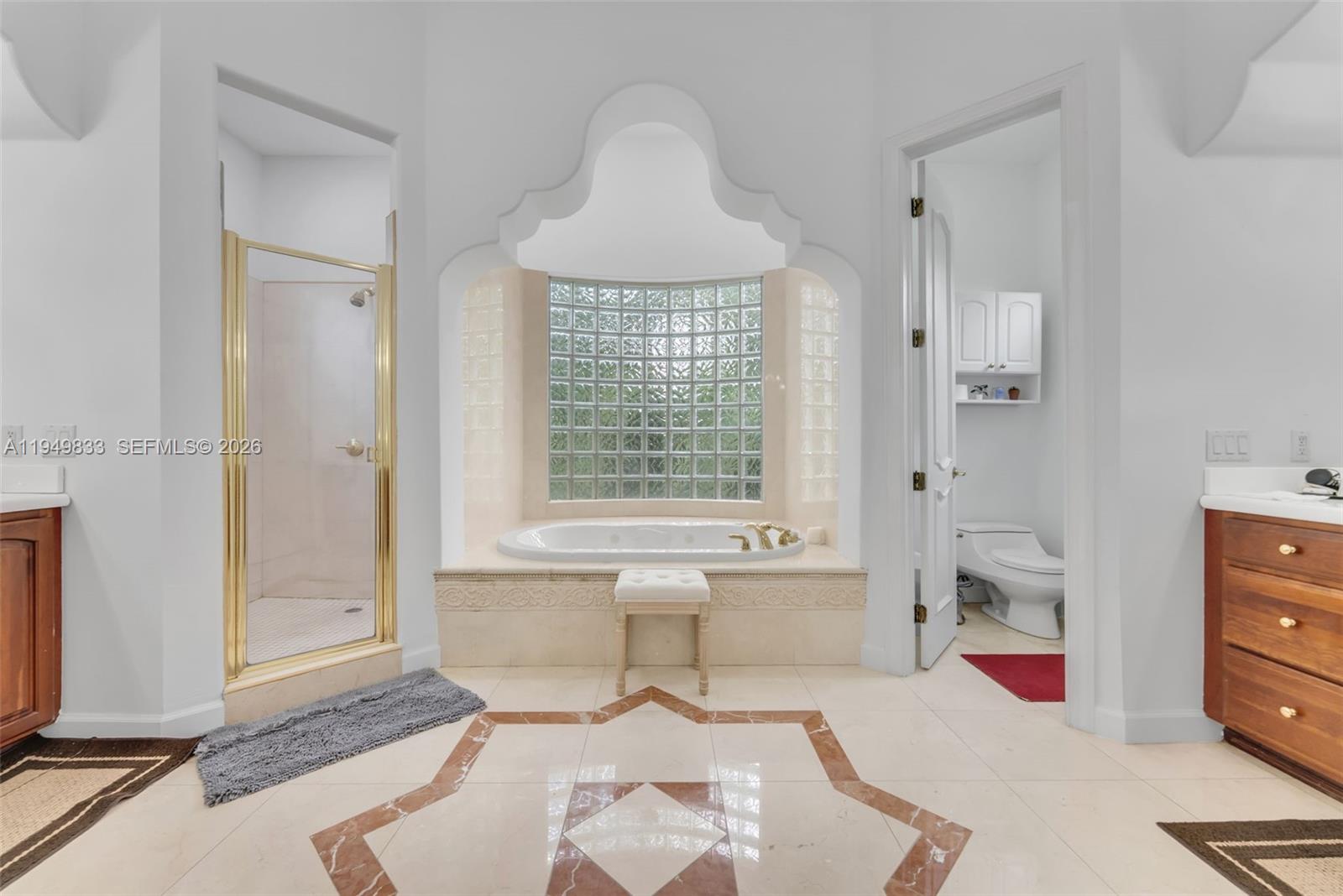 1334 Alhambra Cir Coral Gables, FL 33134