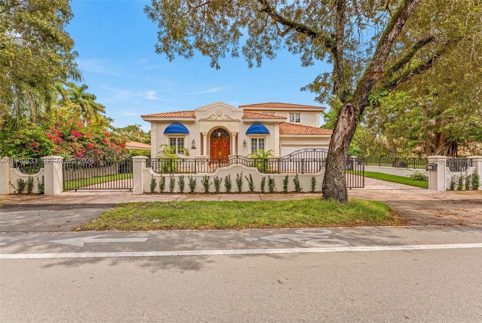 1334 Alhambra Cir Coral Gables, FL 33134