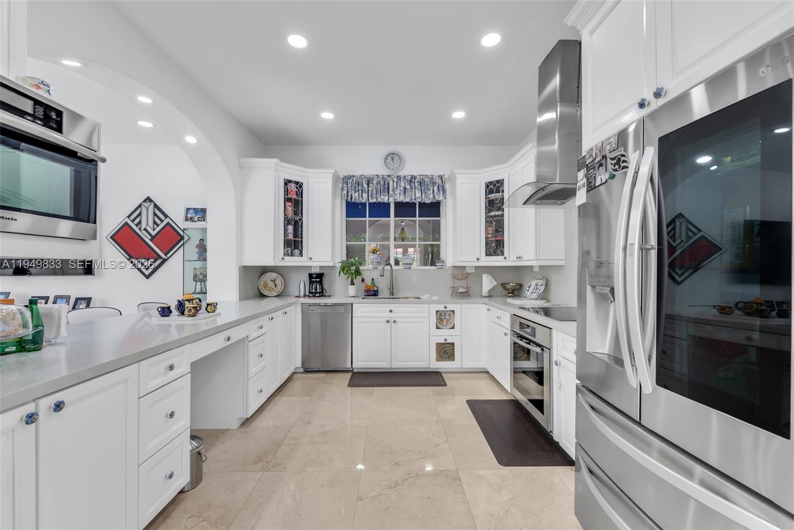 1334 Alhambra Cir Coral Gables, FL 33134