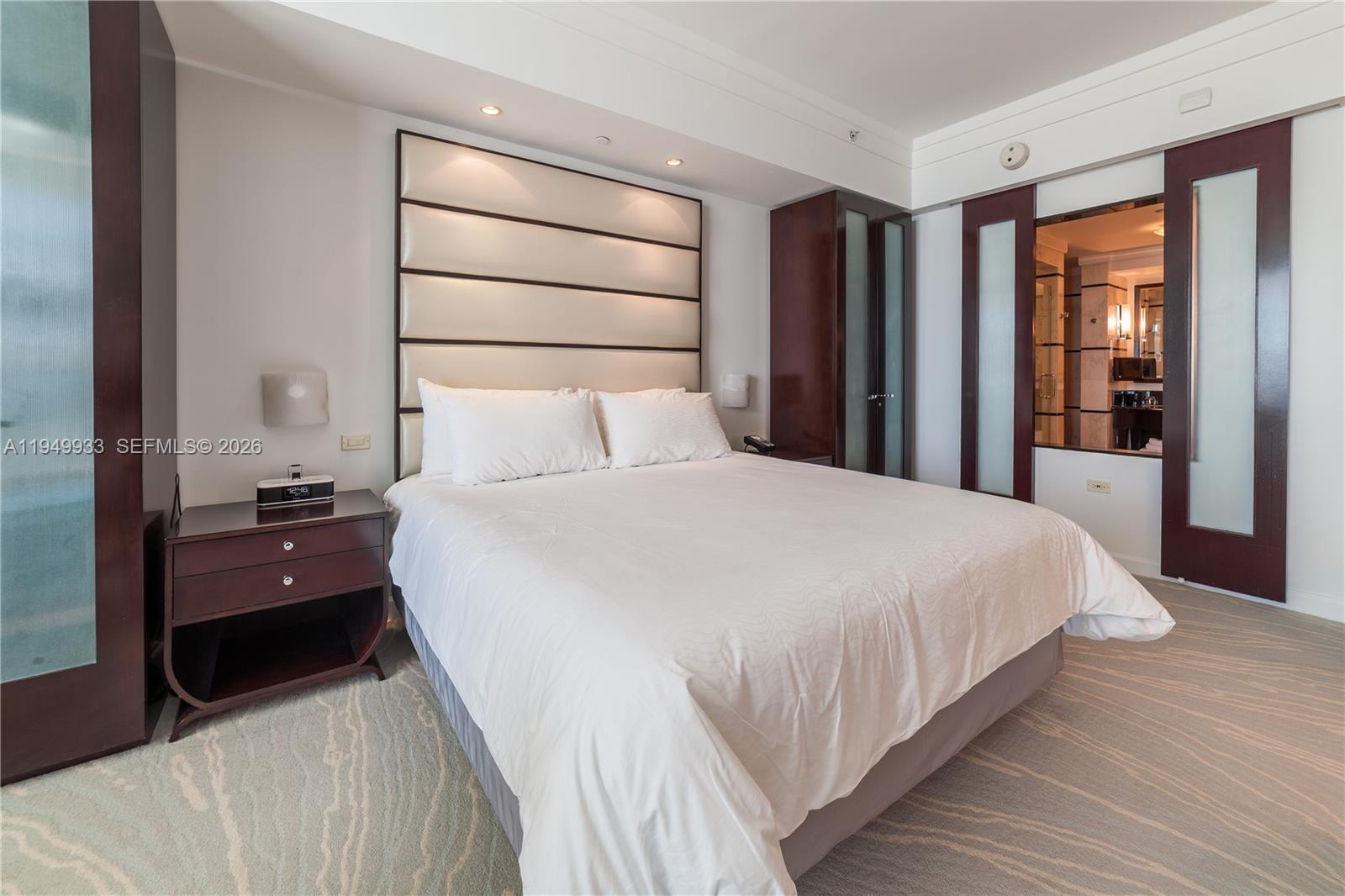 4391 Collins Ave #1914 Miami Beach, FL 33140