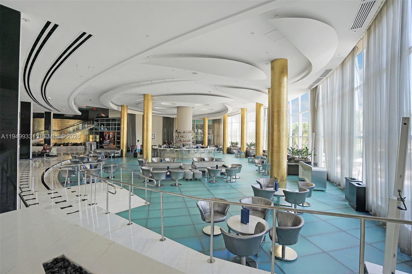 4391 Collins Ave #1914 Miami Beach, FL 33140