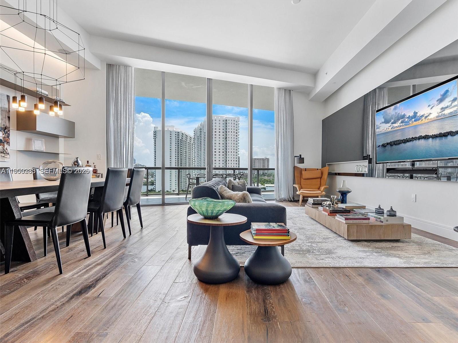 3250 NE 188th St #UPH02 + ROOFTOP W/ POOL Aventura, FL 33180