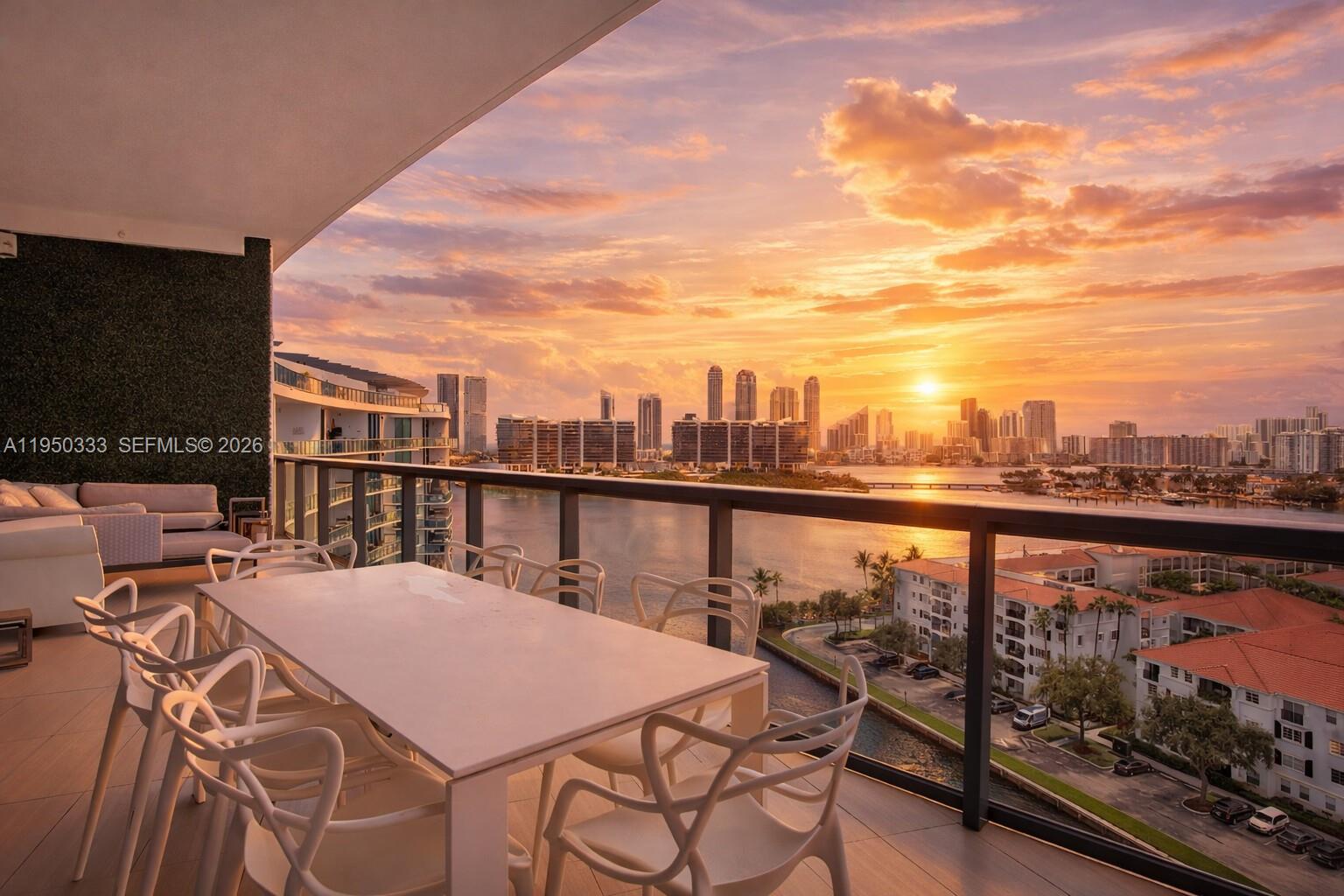 3250 NE 188th St #UPH02 + ROOFTOP W/ POOL Aventura, FL 33180