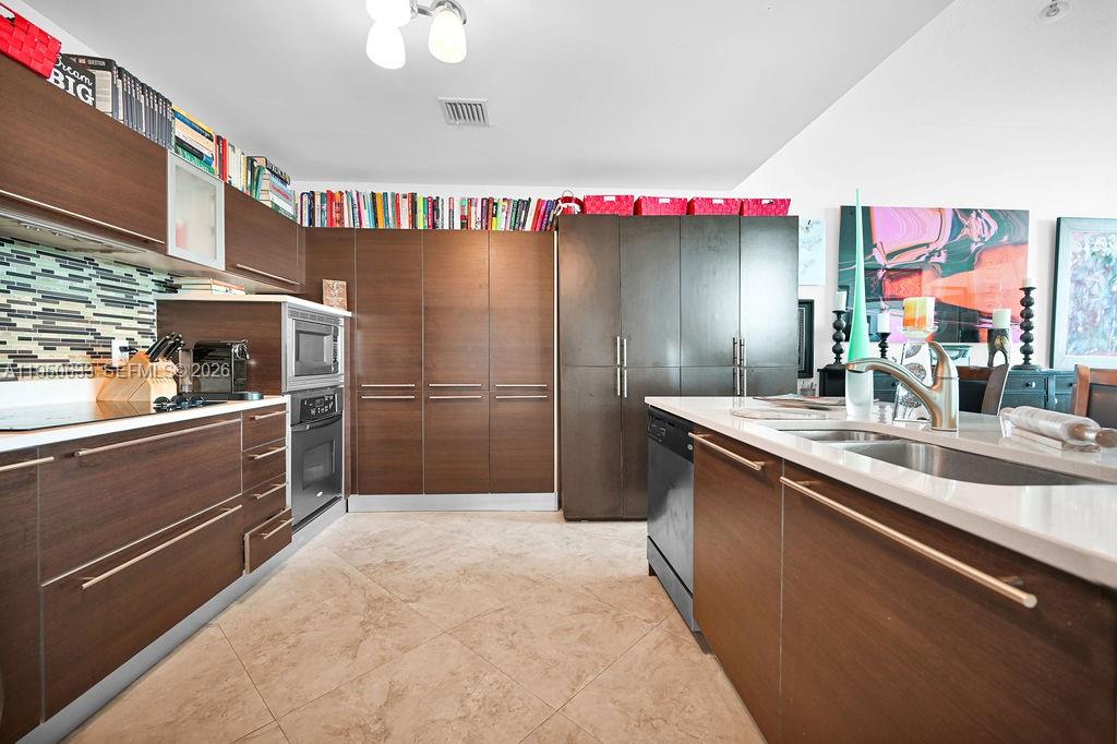 1900 N Bayshore Dr #5103 Miami, FL 33132