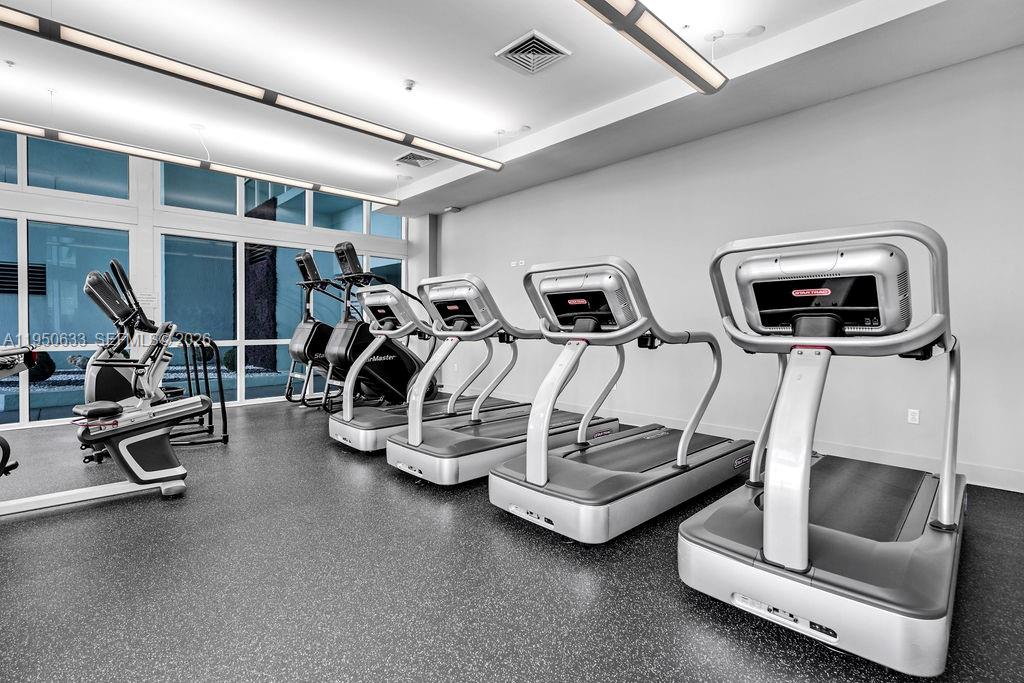 1900 N Bayshore Dr #5103 Miami, FL 33132