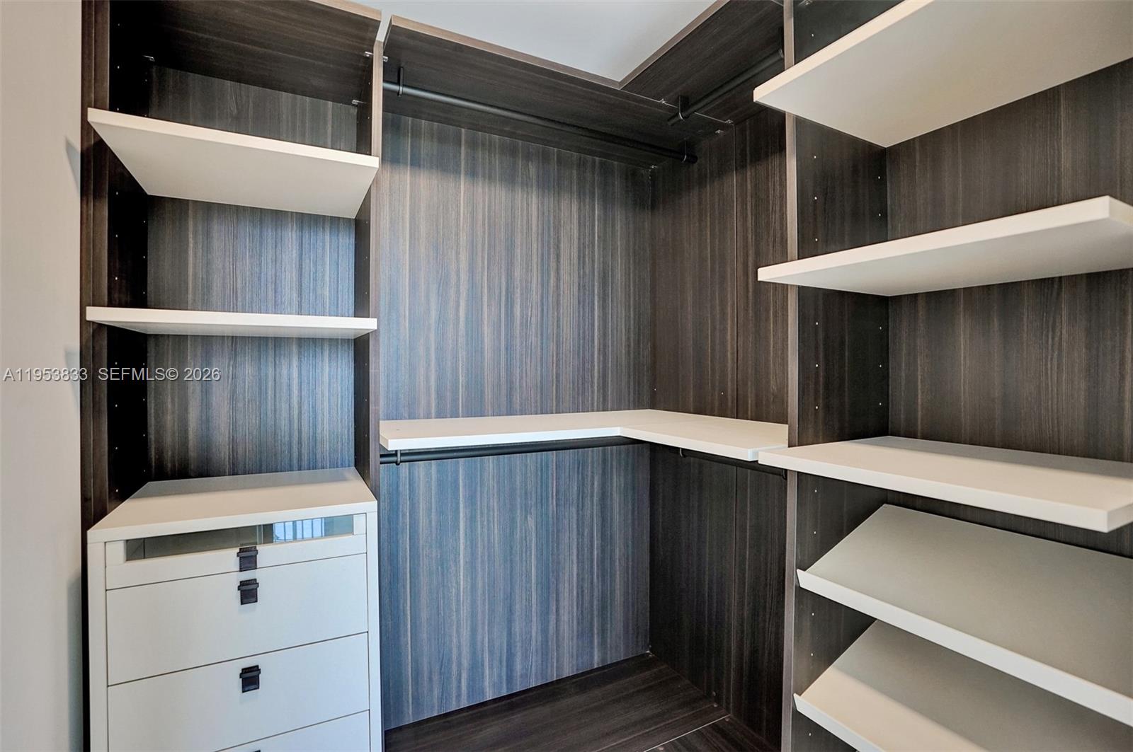 image Merrick Manor15