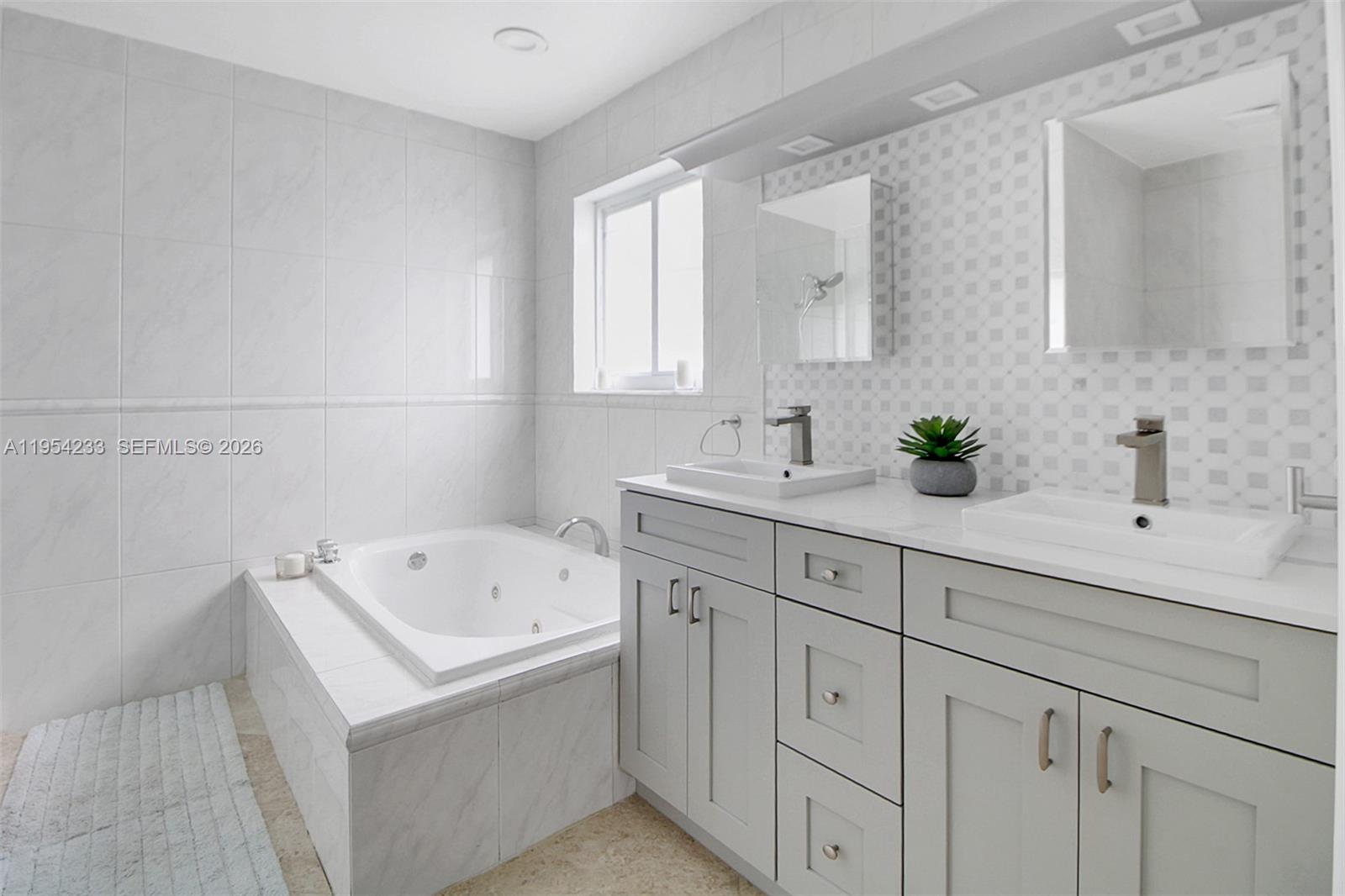 15144 SW 72nd Ct Palmetto Bay, FL 33158