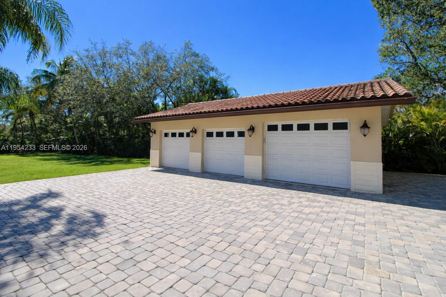 15144 SW 72nd Ct Palmetto Bay, FL 33158
