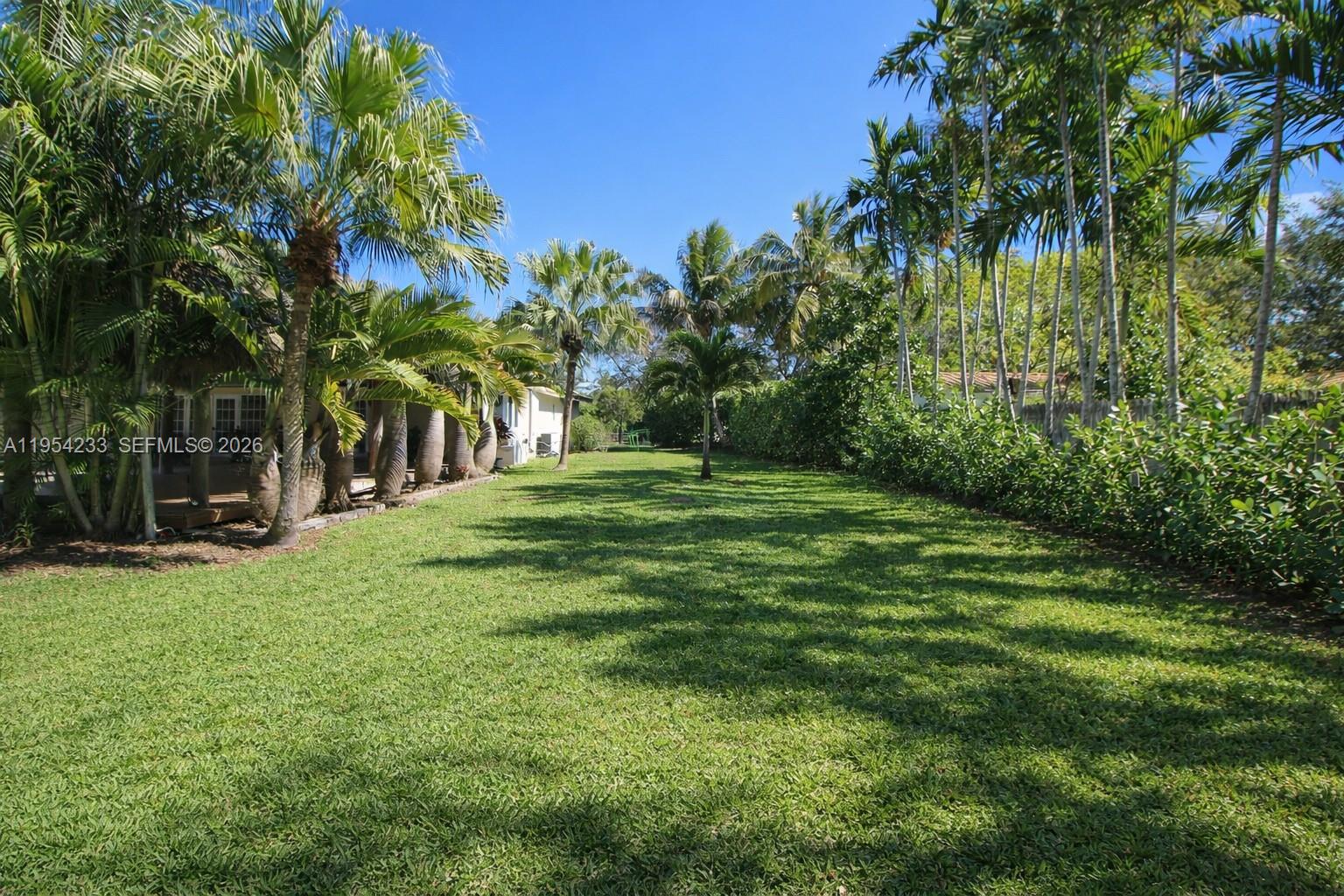 15144 SW 72nd Ct Palmetto Bay, FL 33158