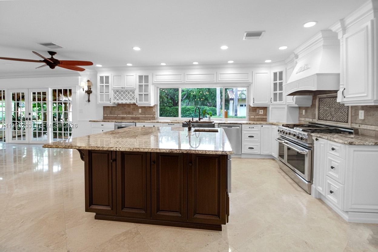 15144 SW 72nd Ct Palmetto Bay, FL 33158