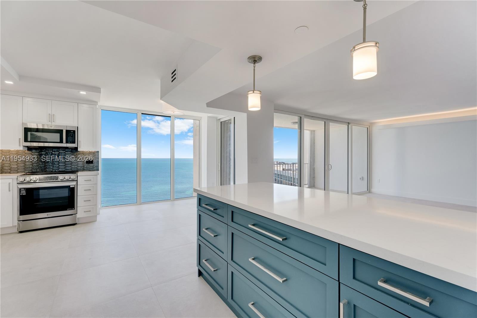 image Casa Del Mar Condos25