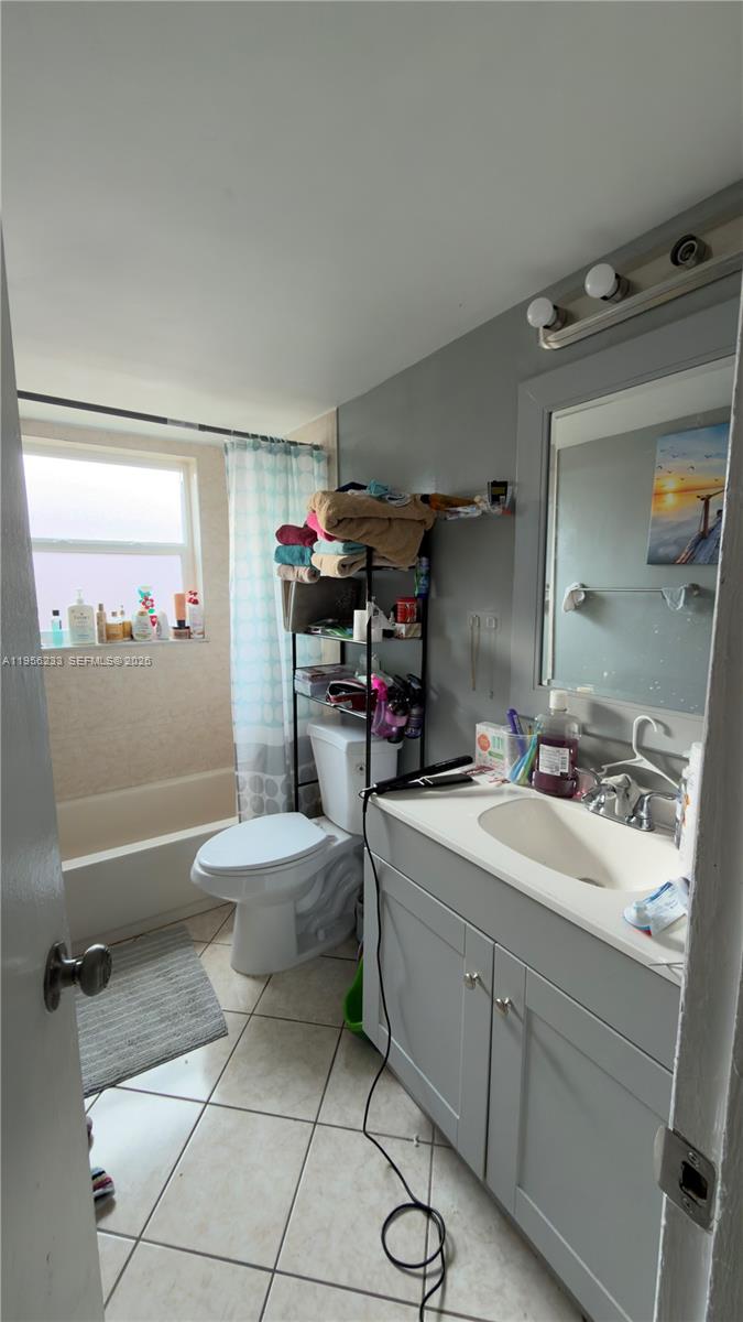 7430 SW 10th St #101D North Lauderdale, FL 33068