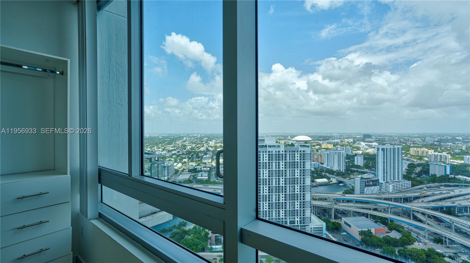 image The Ivy at Riverfront30